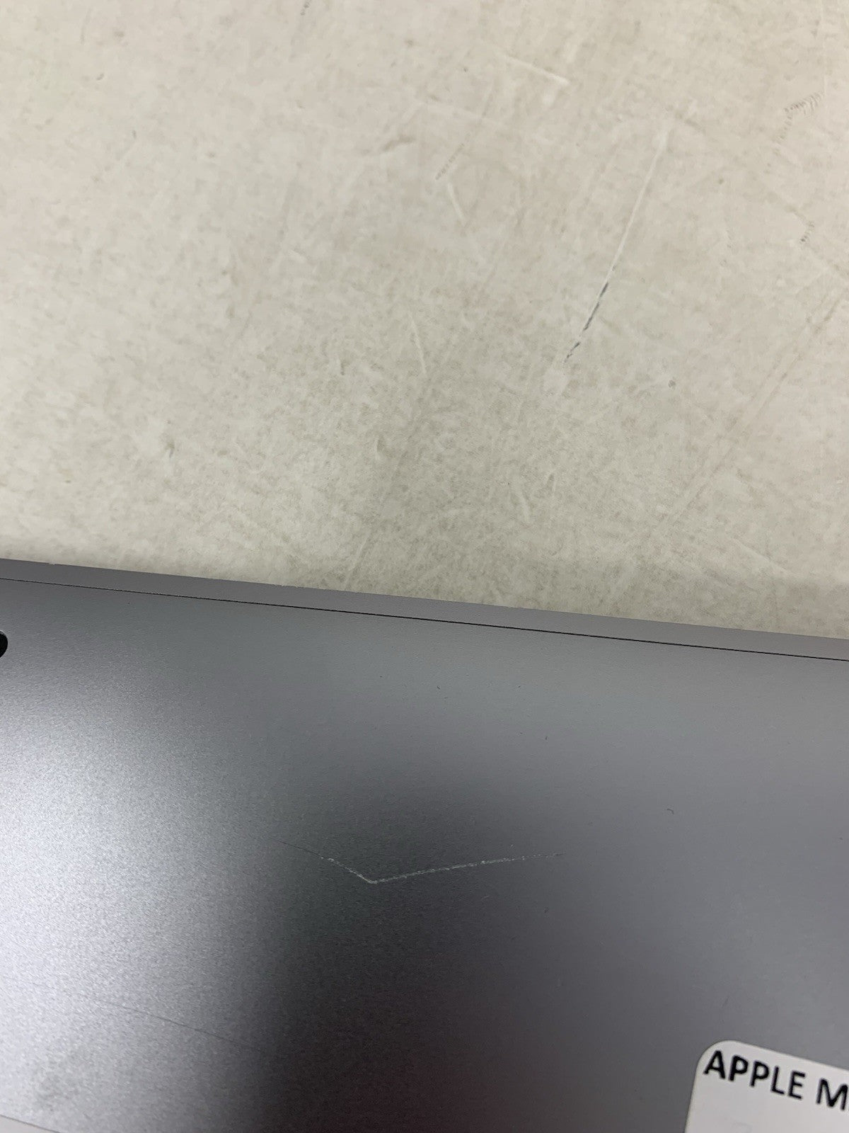 Apple MacBook Pro 16" A2141 i9-9880H 16GB RAM 1TB SSD Space Grey 2019 Laptop