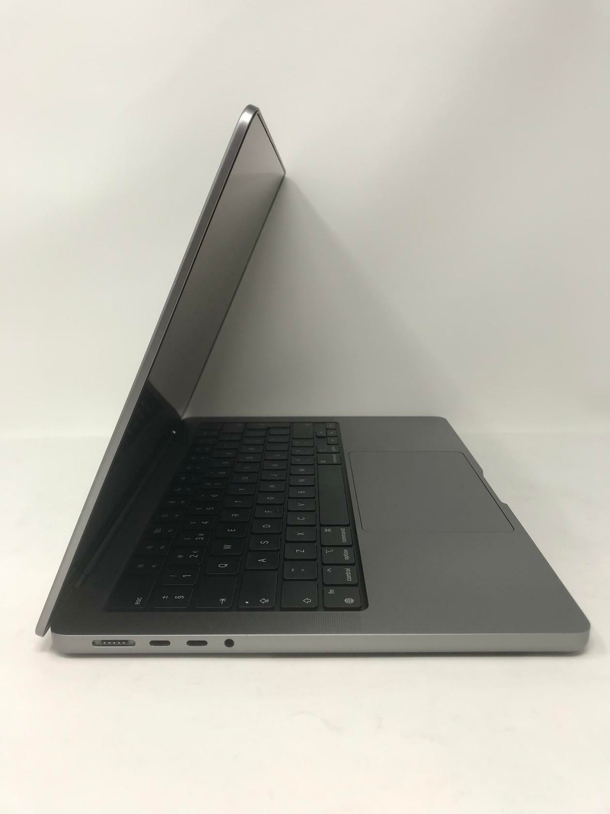 Apple MacBook Pro 14" Space Grey A2442 2021 M1 Pro 16GB RAM 1TB SSD