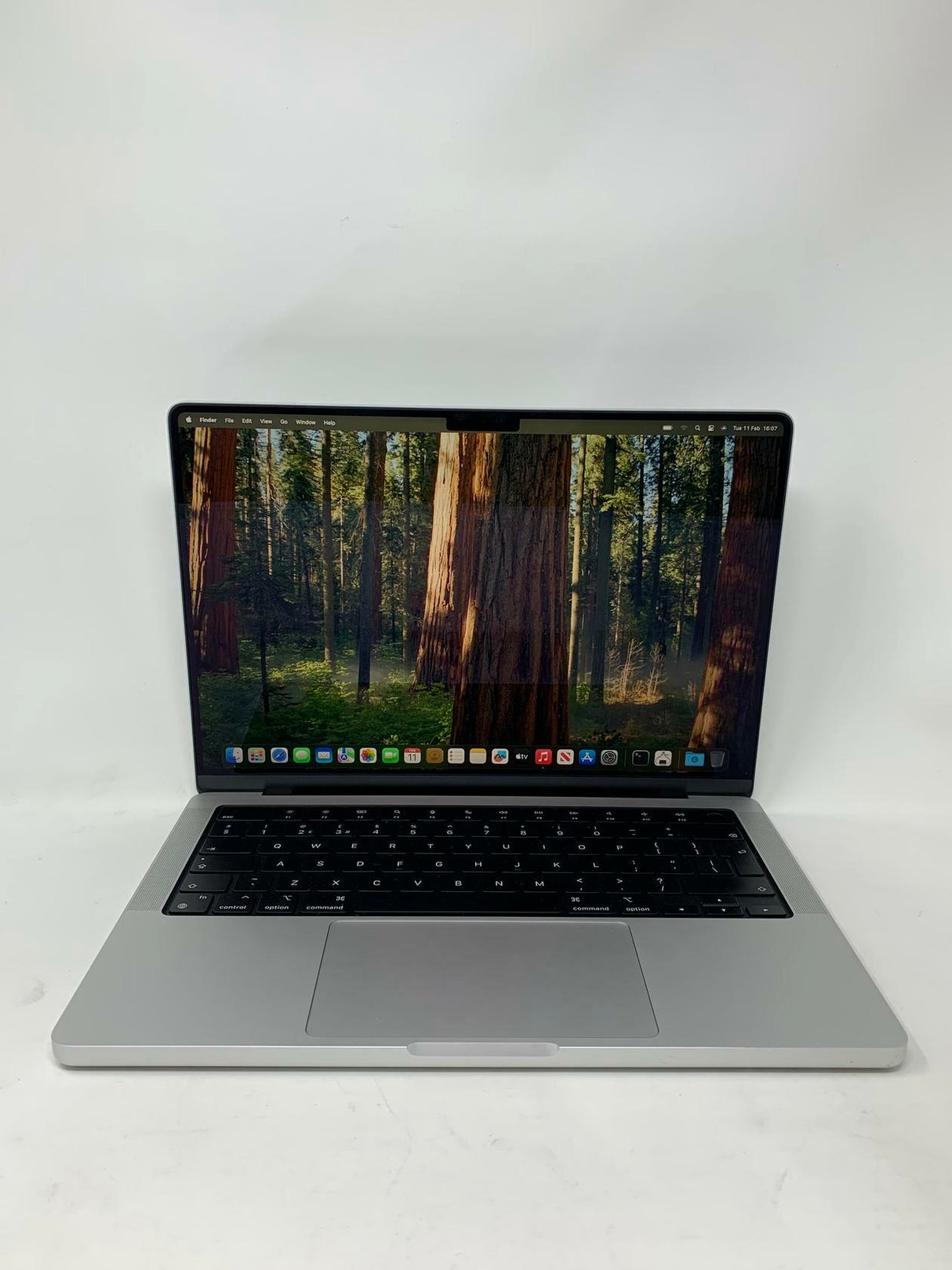 Apple MacBook M3 Pro 14" 2023 Silver 11 Core 512GB SSD 36GB RAM MacOS Sequoia 15